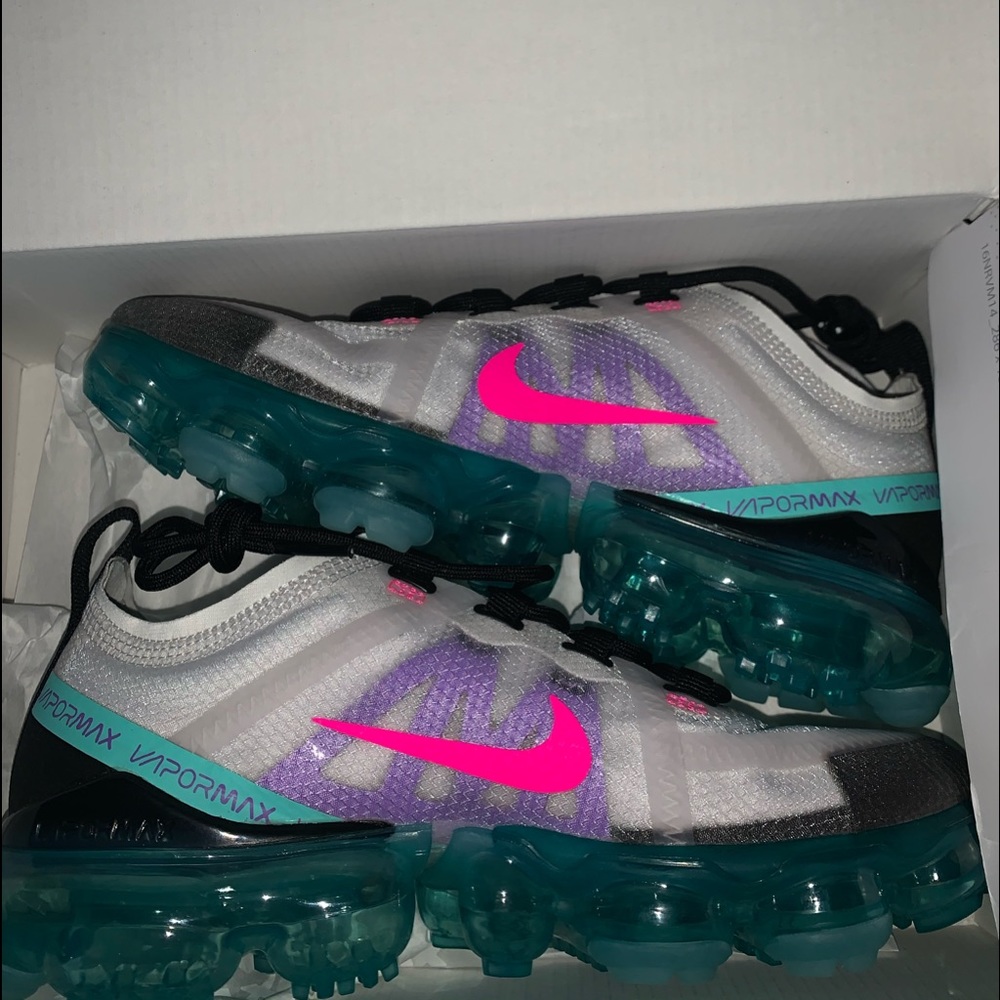 A pair of vapor max kids from Nike